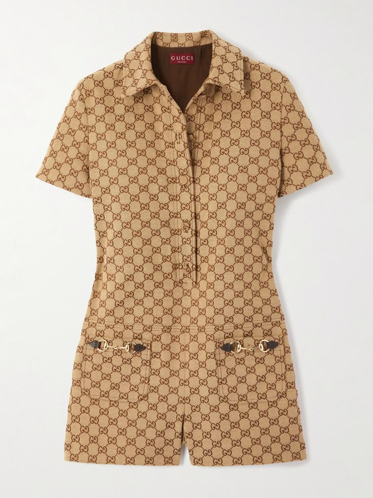 Gucci's playsuit is reminiscent of '60s styles. Made from canvas jacquard-woven with the 'GG' monogram, it's designed for a loose fit and features the signature horsebit embellishments on the patch pockets. Leave a few buttons undone along the partially concealed placket. Gucci Women Outfit, Gucci Style Women, Gucci Romper, Gucci Clothes Women, Vintage Gucci Dress, Gucci Jumpsuit, Gucci Elegant, Gucci Outfits Women, Designer Clothes Women