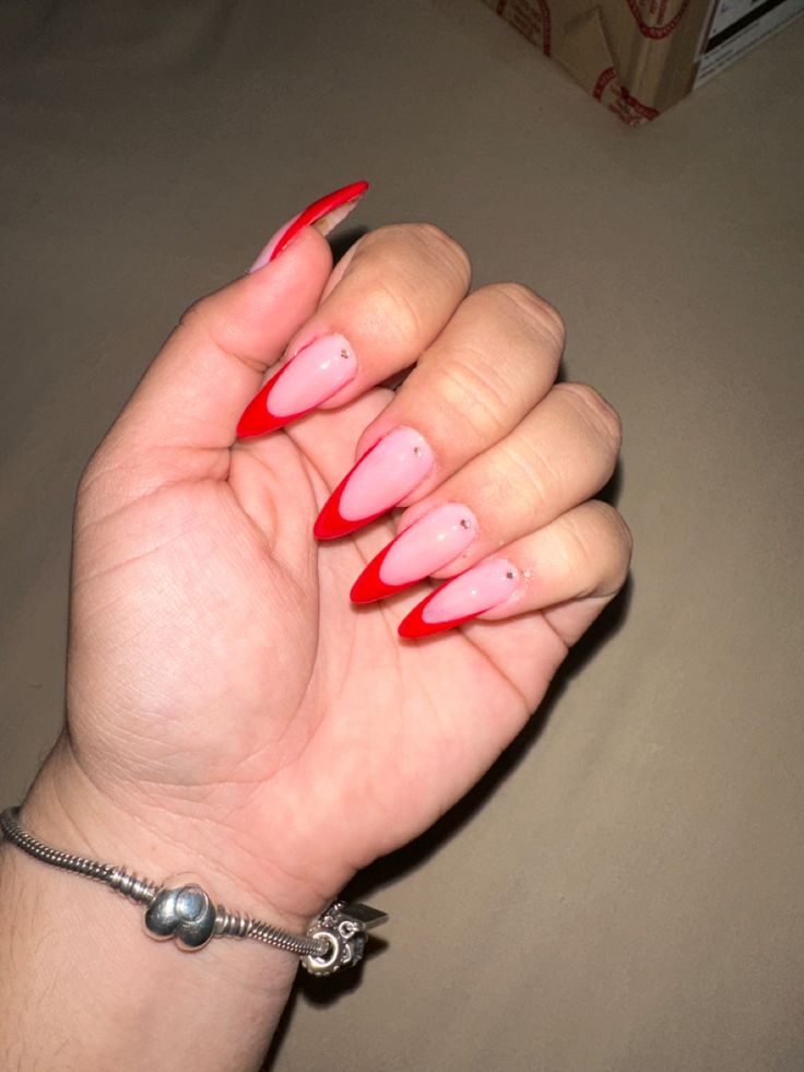 Nails red with crystal stone Nails Red, Crystal Stone, Red Nails, Stones And Crystals, Crystals, Nails, Stone, Red