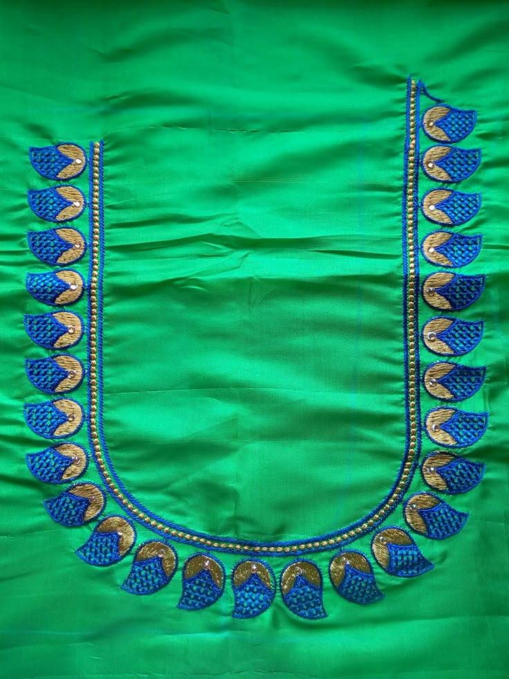 Sri Sudha, Black Blouse Designs, Mirror Work Blouse Design, Blouse Designs High Neck, Best Blouse Designs, Aari Blouse, Computer Work, Simple Embroidery Designs, Simple Blouse Designs