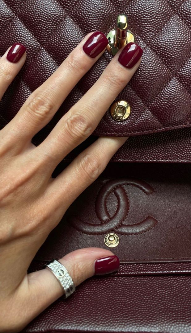 Red Nail, Classy Nails, Old Money Aesthetic, Chic Nails, Mani Pedi, Nail Trends, Beauty Nails, Red Nails, Short Nails