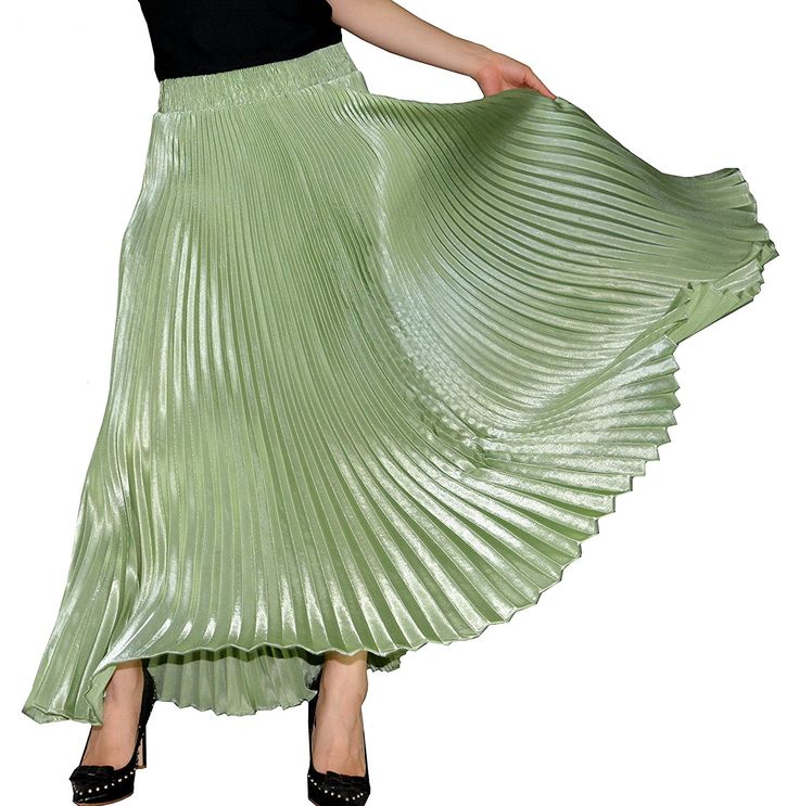 YSJ Womens Plaid Long Maxi Skirt - 37.8' Thick 360 Sunray Pleated Full Skirt Dress * This is an Amazon Affiliate link. Click on the image for additional details. Popular Fashion Trends, Formal Skirts, Bohemian Skirts, Long Plaid Skirt, Skirts Green, Long Maxi Skirt, Leather Skirts, Green Retro, Full Skirt Dress