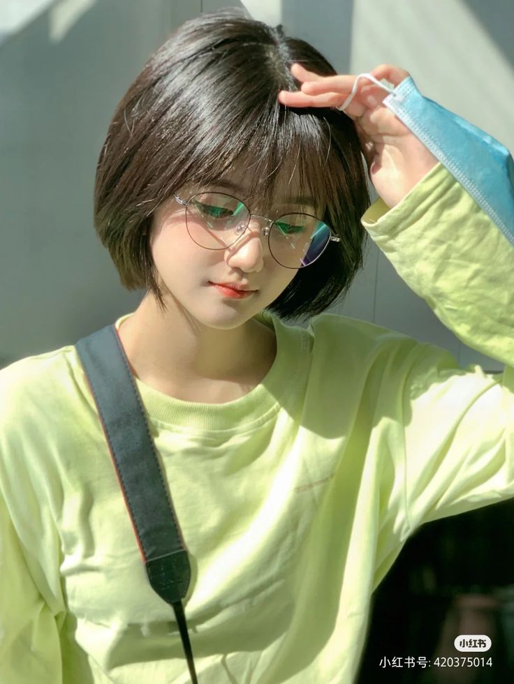 Hair With Glasses, Short Hair Glasses, Japanese Short Hair, Soft Grunge Hair, Asian Short Hair, Shot Hair Styles, Cute Hairstyles For Short Hair, Hair Stylist Life, Girl Short Hair