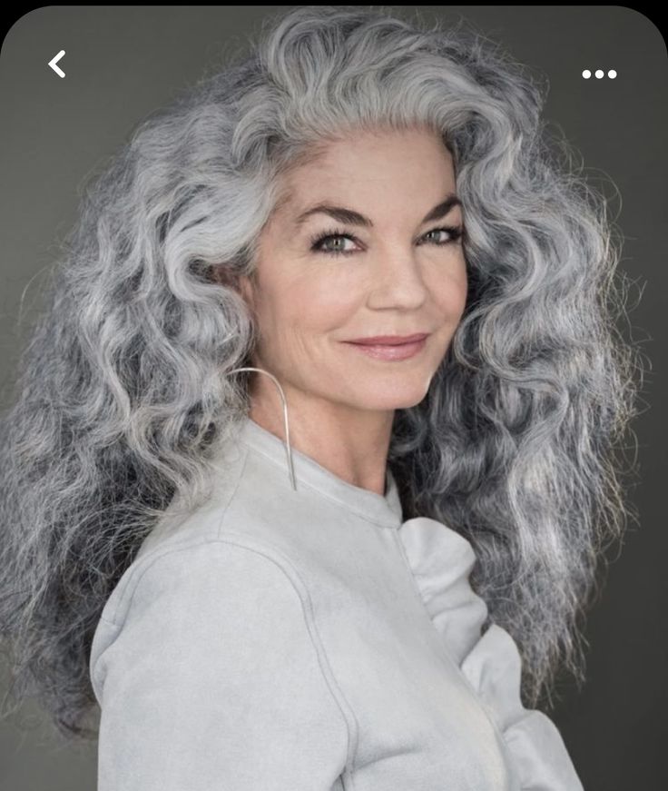 Curly Hair Salon, Long Silver Hair, Silver Haired Beauties, Grey Curly Hair, Gorgeous Gray Hair, Grey Hair Inspiration, Beautiful Gray Hair, Going Grey, Silver Foxes