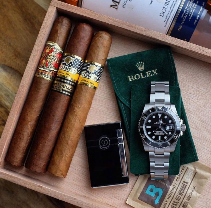 Cigars And Watches, Mens Luxury Lifestyle, Gentleman Aesthetic, Cuban Cigars, Good Cigars, Cigars And Whiskey, Luxury Lifestyle Dreams, Humidor, Old Money Style