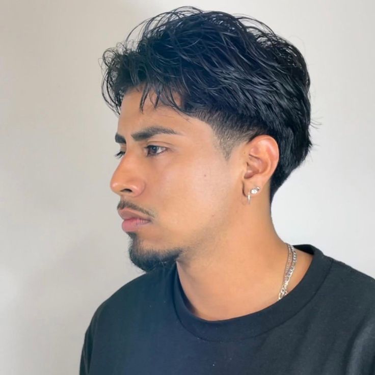 Latino Haircuts, Short Slicked Back Hair, Mens Haircuts Thick Hair, Slick Back Haircut, Mens Haircuts Straight Hair, Taper Fade Short Hair, Mexican Hairstyles, Hairstyles Thick Hair, Mens Haircuts Short Hair