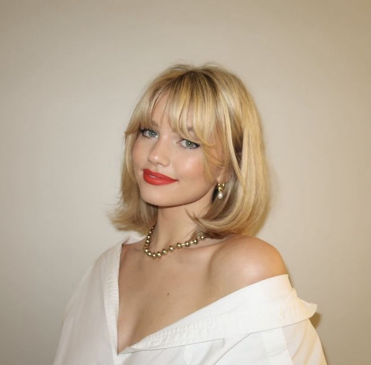 Old School Short Hair, Long And Short Layers, Shay Sullivan, Madonna Costume, Long Bob Blonde, 90s Haircuts, Layered Hair With Bangs, Bangs With Medium Hair, Long Bob Haircuts