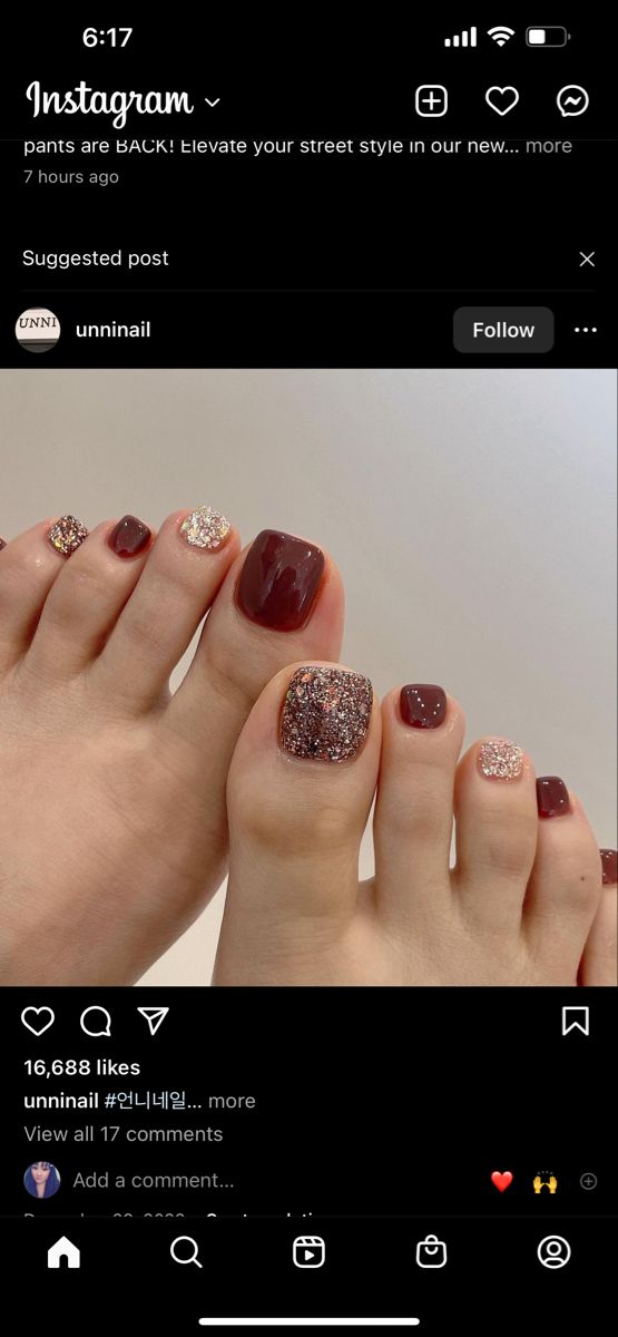 Pedicure Color Vino, Pedicure Ideas Fall, Nailart Ideas, Fall Pedicure, Pedicure Colors, Gel Toe Nails, Gel Toes, Toe Nail Designs, Foot Jewelry