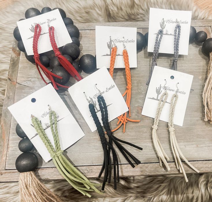 Braided Leather Drop Earrings – The Dirt Road Fashionista Diy Leather Earrings, Leather Ideas, Chunky Jewelry, Dirt Road, Western Jewelry, Leather Diy, Purse Jewelry, Braided Leather, Jewelry Diy