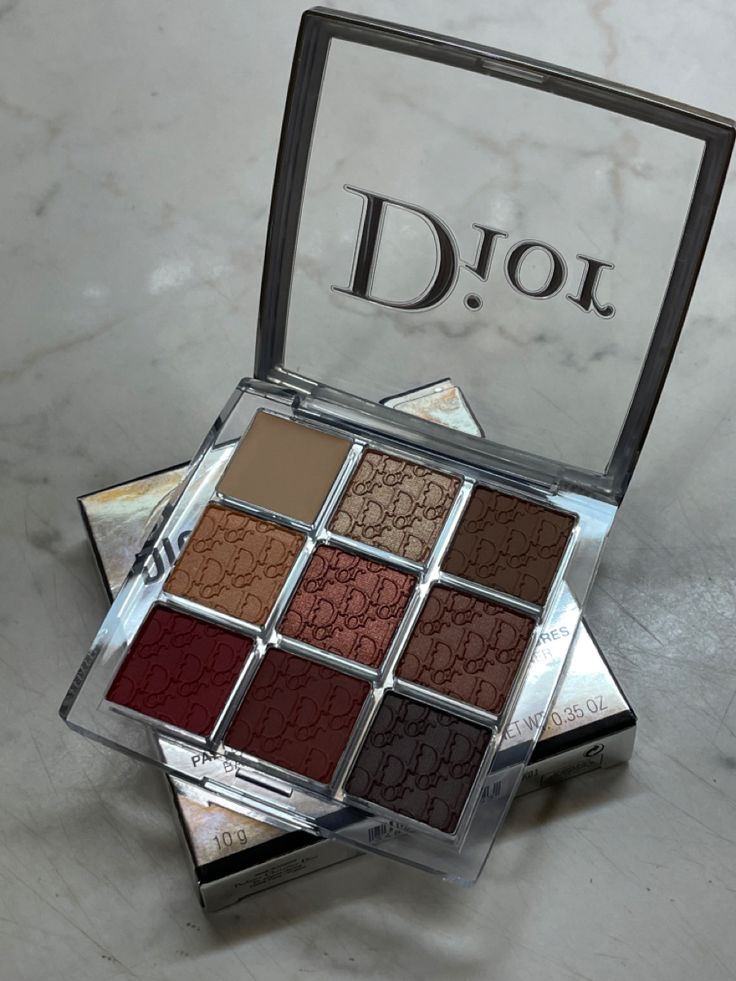 Dior Backstage Eyeshadow Palette, Dior Eyeshadow Palette, Dior Eyeshadow, Dior Backstage, Makeup Pallets, Fancy Makeup, Dior Makeup, Makeup Obsession, Luxury Makeup