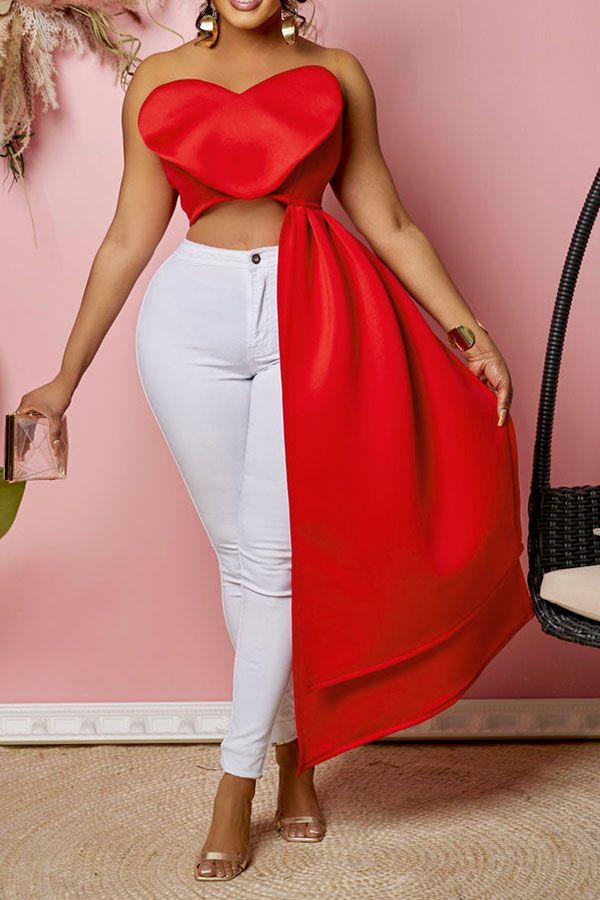 Details: Material: Polyester Sleeve Type: Sleeveless Neckline: Bandeau Length: Cropped Fit Type: Slim Fit Elastic: Yes Size(Inch) Bust Waist Length S 28.3 25.2 9.8 M 30.3 27.2 10.2 L 32.3 29.1 10.6 XL 34.3 31.1 11.0 XXL 36.2 33.1 11.4 Tips: Due to the many variations in monitors, the color in the image could look slightly different, please take physical design and color shall prevail. Please allow 0.4"-1" differs due to manual measurement. No matter where you live, our goal is offer you the best Baddie Fashion, Winter Bottoms, Party Crop Tops, Skirt Y2k, Floral Bodycon, Split Maxi Dress, Irregular Hem, Strapless Tops, Sweet Heart