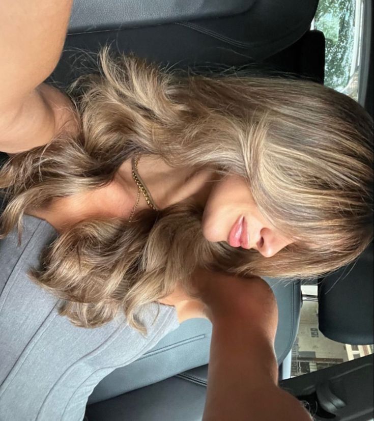 Light Brunette Hair, Brown Hair Looks, Brown Hair Inspo, Brunette Hair With Highlights, Hairstyles For Layered Hair, Honey Blonde Hair, Brown Hair Balayage, Blonde Hair Inspiration, Light Hair Color