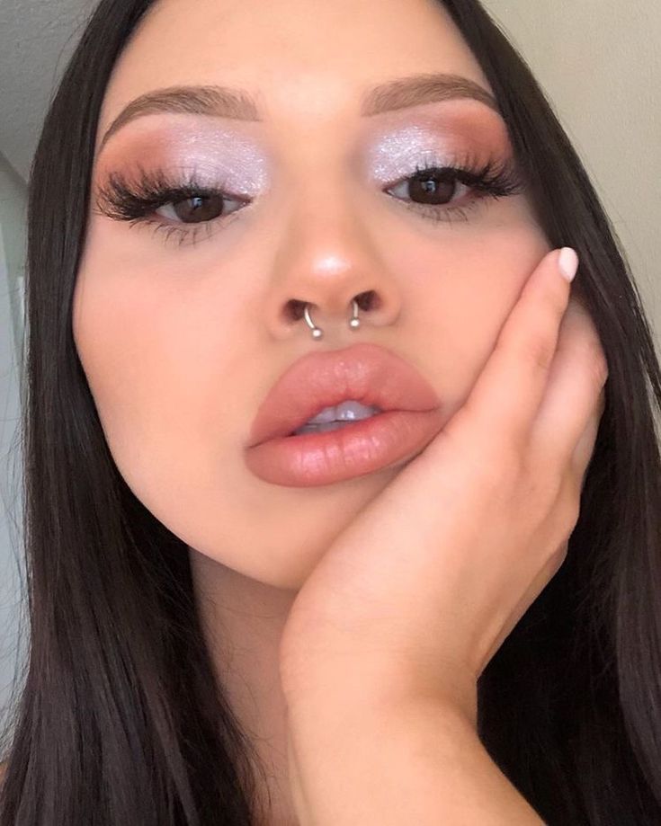 Rhinestone Makeup, Dope Makeup, Instagram Giveaway, Cute Makeup Looks, Makeup Eye Looks, Creative Eye Makeup, Baddie Makeup, Pink Makeup, Kiss Makeup