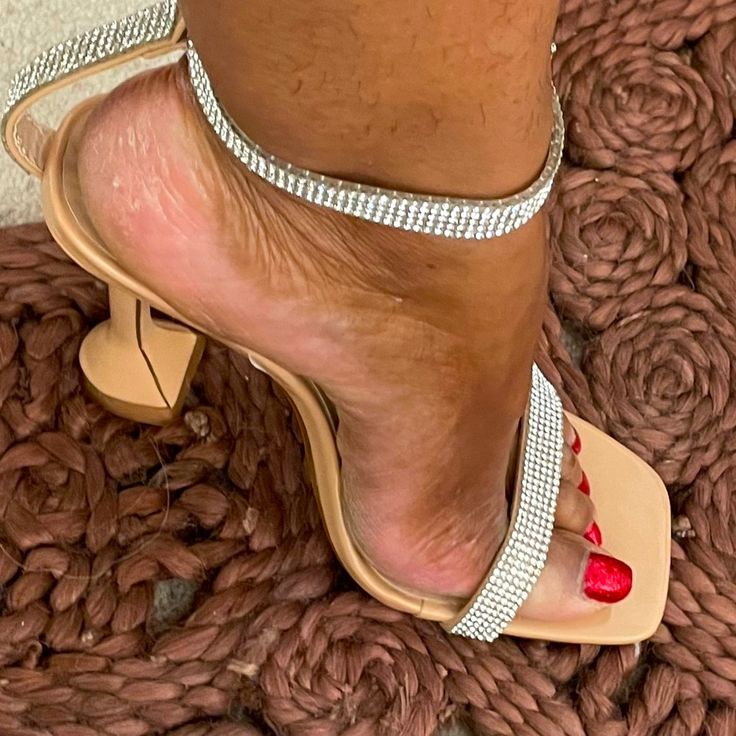 I Love These Strap Sandal Heals. They Are A True Size 7. I’m A 6 1/2. They Are A Little Too Big For Me. Mules Shoes Heels, Lisa Kelly, Pretty High Heels, Heel Sandals Outfit, High Arches, Sparkly Sandals, Extreme High Heels, Pretty Sandals, Cute Shoes Heels