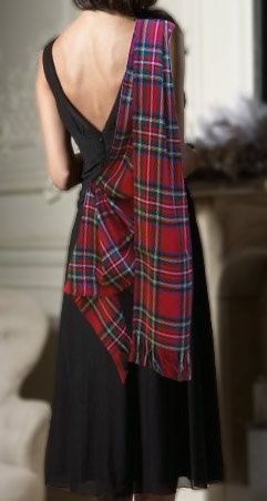 Holiday Tartan Macdonald Tartan, Tartan Sash, Scottish Dress, Tartan Fashion, Style Anglais, Scottish Fashion, Tartan Christmas, Tartan Kilt, Mode Boho