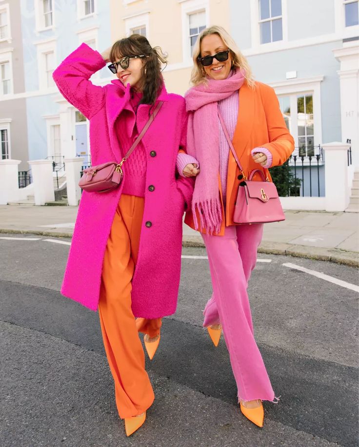 Colorful Winter Fashion, 10 Winter Outfits, Orange Outfits, Elegantes Outfit Damen, Stile Casual Chic, Color Combos Outfit, Color Blocking Outfits, Spring Capsule Wardrobe, Event Outfit