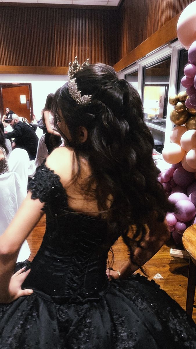 Quince Themes Black, All Black Quinceanera, Sparkly Black Quinceanera Dresses, Black Glitter Quinceanera Dresses, Quince Black Dresses, Black Quince Ideas, Emo Quinceanera Theme, Black Sparkly Quince Dress, Mafia Quinceanera Theme