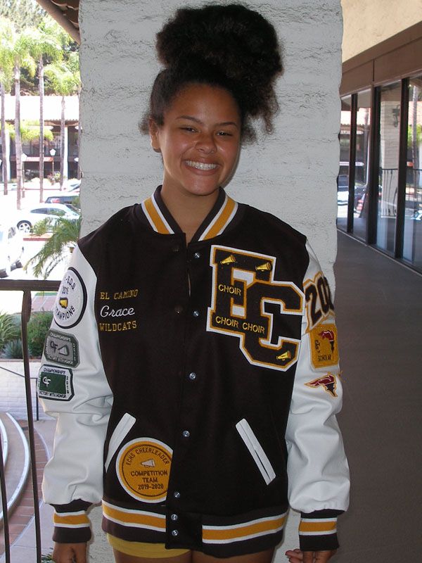 Sports Letterman Jacket, Lettermen Jacket Ideas, Varsity Jacket Ideas, Varsity Jacket High School, Highschool Letterman Jacket, Cheer Letterman Jacket, Unique Letterman Jackets, Letterman Jacket Cheerleader, Dance Letterman Jacket