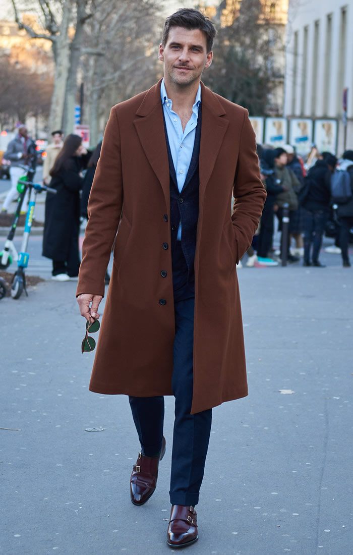 Classy Badassery, Mens Parisian Style, Commissioner Gordon, Brown Overcoat, French Men, Paris 2023, Paris Fashion Week Men, Overcoat Men, European Men