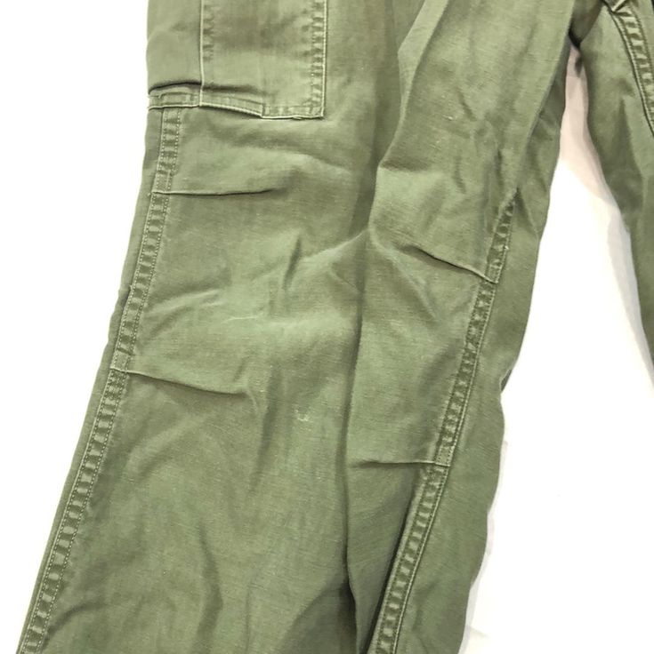 Vintage Spring Cargo Pants With Cargo Pockets, Retro Spring Pants With Cargo Pockets, Retro Wide-leg Bottoms With Patch Pockets, Retro Pants With Cargo Pockets For Spring, Retro Cargo Pocket Bottoms For Spring, Retro Wide Leg Pants With Patch Pockets, Retro Wide Leg Bottoms With Patch Pockets, Retro Cargo Pants For Spring, Vintage Bottoms With Pockets For Spring