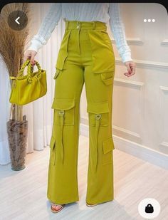 Church Outfit Casual, Fashion Work Outfit, 2piece Outfits, Cute Work Outfits, Women Cargo Pants, Office Casual Outfit, Pants Women Fashion, Elegante Casual, Stylish Pants