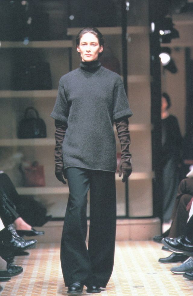 Archive Fashion, Martin Margiela, Looks Style, 90s Fashion, Runway Fashion, Fashion Inspo Outfits, High Fashion, Winter Fashion, A Woman