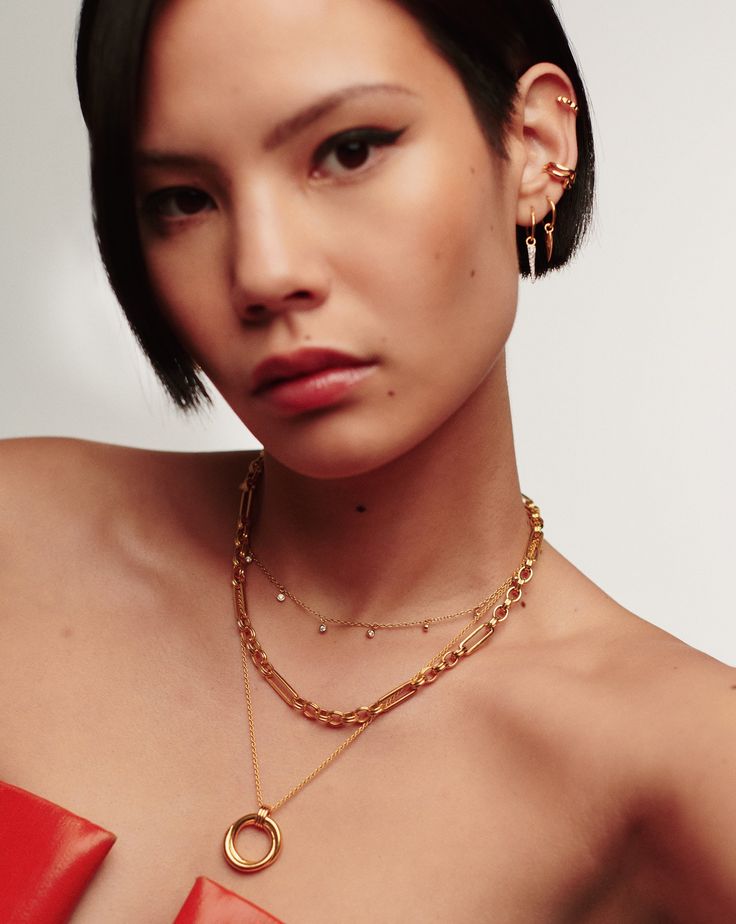 Interstellar Drop Choker 18ct Gold Plated Vermeil. The Stars Just Aligned. Discover this Delicate Chain Choker with Bezelled Pavé Drop Detailing – the Perfect Way to Ace Your Base, Adding a Finishing Touch to Your Layered Necklaces. Team with a Longer Chain to Add Contrast. Also Available in a Necklace Set. Metal: 18Ct Gold Plated Vermeil on Sterling Silver Dimensions: Drop Charms: 3mm Chain: Extensions from Starting 310mm Continuous to 380mm Weight: 3. 9g Product Code: Cm-G-Nc1-Cz Double Chain Bracelet, Fan Necklace, Double Chain Necklace, Malachite Necklace, Leaf Bracelet, Round Necklace, Silver Choker, Elegant Pendant, Demi Fine Jewelry