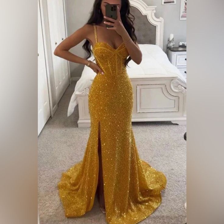 Stain Dress, Trumpet Prom Dress, Prom Dress With Train, A Prom Dress, Gold Prom Dresses, Prom Dresses Yellow, Corset Dress Prom, Dresses Formal Elegant, Prom Dress Inspiration