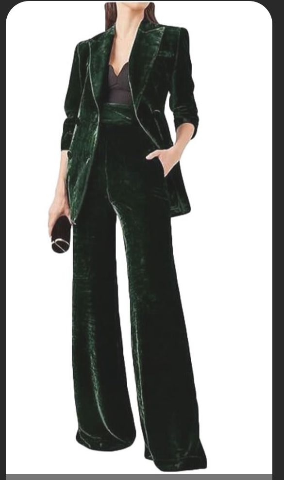 Dramatic Suits For Women, Womens Velvet Blazer Outfit, Spring Looks For Women 2024, Velvet Outfits For Women, Velvet Pant Suit, Vest Suit, Pant Suits For Women, Velvet Suit, Business Pants