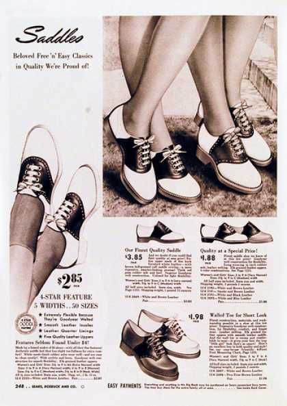 1940s black and white shoes 1940s Shoes, Saddle Oxfords, Fashion 1940s, Shoes Ads, Vintage Blog, Saddle Shoes, 40s Fashion, Va Va Voom, Old Ads