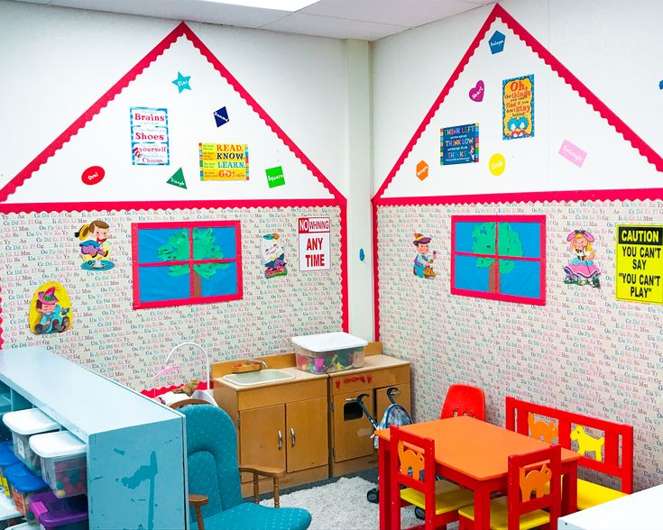 the children's playroom is decorated in bright colors