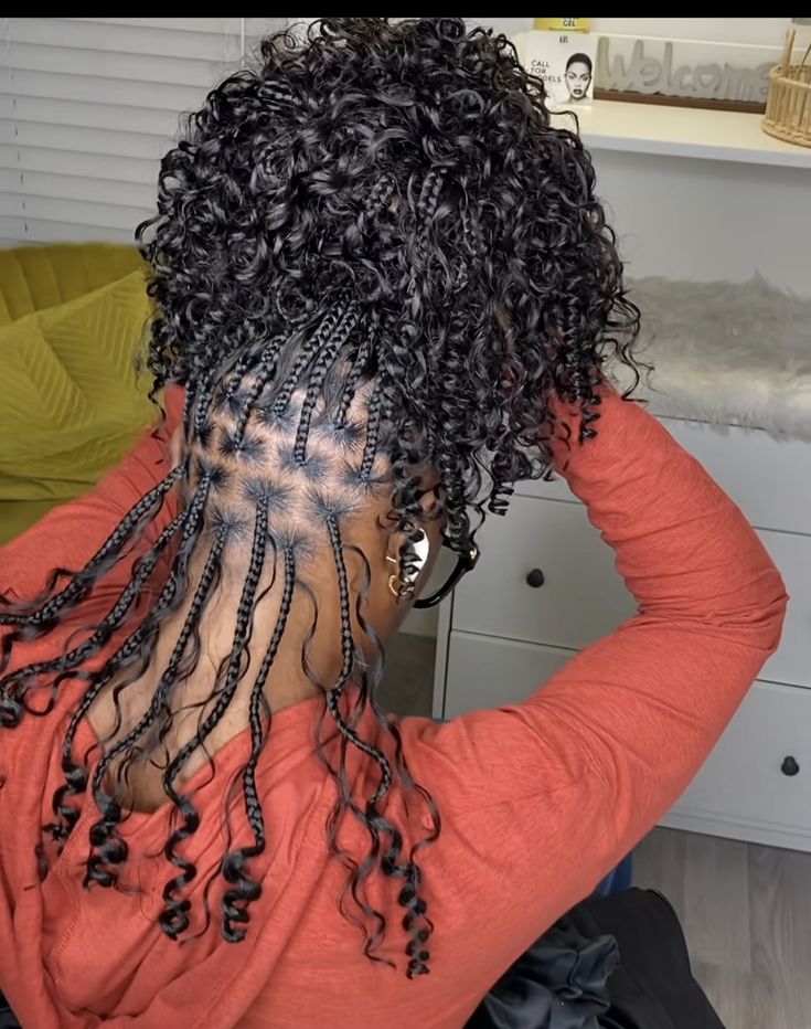 Mid Back Curly Knotless Braids, Curly Braid Hairstyles For Black Women, Boho Knotless Bob Hairstyles, Long Bob Knotless Braids, Short Bohieman Knotless Box Braids, Cute Fall Hairstyles For Black Women, Bob Boho Twist, Medium Bob Boho Knotless Braids, Small Short Knotless Braids With Curls