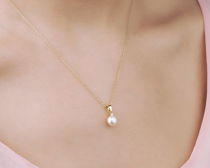 * Stunning handmade solid gold pearl necklace . 14K and 18K options are avaliable. Adorned with tiny beads of white zircon gemstone, used to emphasize the unique design. The necklace has an elegant design in every aspect. It is very stylish and convenient for daily use. You will not be able to take your eyes off the fascinating color of opal stone and the magnificent glitter of solid gold * ★Item Details ♥Made to Order ♥Gold Kt: 14K & 18K ♥Available Gold Color: Gold, Rose Gold, White Gold ♥P Classic Gold Plated Pearl Necklace For Wedding, Yellow Gold Akoya Pearl Jewelry For Wedding, Yellow Gold Pearl Chain Jewelry For Wedding, Yellow Gold Pearl Drop Necklace For Wedding, Anniversary Yellow Gold-plated Pearl Necklace, Anniversary Yellow Gold Plated Pearl Necklace, Wedding Yellow Gold Jewelry With Pearl Chain, Graceful Yellow Gold Jewelry For Wedding, Gold Akoya Pearl Bridal Necklace Gift