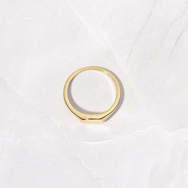 Dainty signet ring that is great for stacking or for a minimalist look! Made of 925 Sterling Silver THICK plating of 14k Gold or Rhodium Available in sizes 4-1 Nickel-free & Hypoallergenic Layering Diamond Necklaces, Minimalist Beauty, Silver Signet Ring, Delicate Earrings, Ring Size Guide, Pearl Ring, Huggies Earrings, Signet Ring, 925 Sterling Silver Jewelry