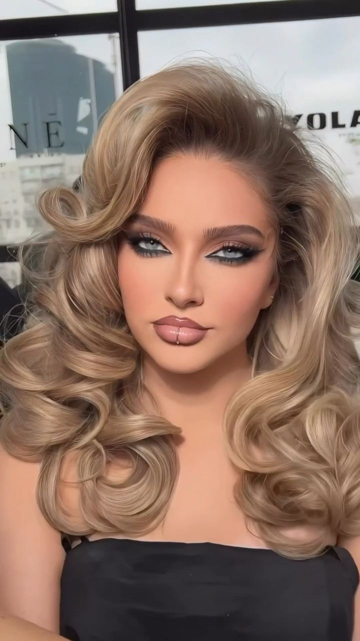 Big Hair Curls Volume, Edgy Blonde Hair, Big Curls For Long Hair, Hairstyle And Makeup, Special Event Hair, Hollywood Curls, Blonde Hair Makeup, Vintage Curls, Formal Hairstyles For Long Hair