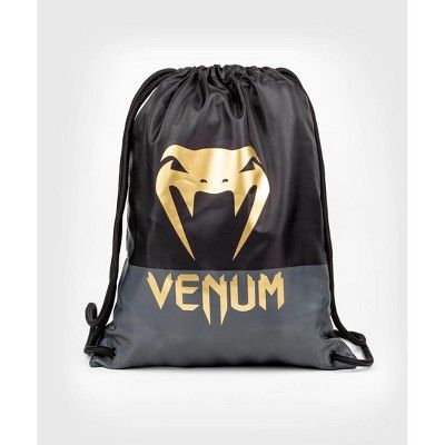 Ultra-light, compact and resistant, the Venum Classic Drawstring Bag is a must-have accessory. This bag is perfect for carrying all your sports gear to and from the gym. Made from 100% polyester. Bjj Belts, Boxing Boots, Mma Clothing, Nike Boots, Duffel Bag Backpack, Combat Sports, Lace Gloves, Lightweight Bag, Gear Bag