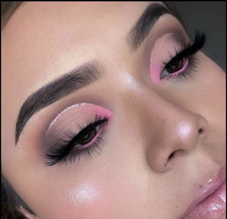 Pink Glam Makeup, Birthday Makeup Looks, Makeup Pictorial, Prom Eye Makeup, Pink Eye Makeup, Eye Makeup Looks, Cute Eye Makeup, Pink Eye, Makeup Tutorial Eyeshadow