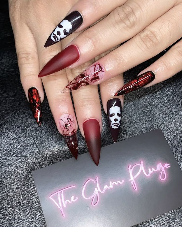 Halloween Nails Killers, Halloween Nails Acrylic Michael Myers, Micheal Myers Nails Designs, Halloween Michael Myers Nails, Michael Myers Nail Designs, Jason Voorhees Halloween Nails, Horror Movie Inspired Nails, Micheal Myers Nail Ideas, Halloween Horror Nails Acrylic