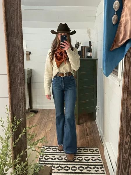 Native Western Fashion, Western Outfits Wild Rag, Casual Western Fall Outfits, Winter Outfit Country, Wedding Guest Cowgirl Outfit, Petite Western Outfits, Construction Work Outfit Women, Country Outfits Cold Weather, Western Outfits Women Formal