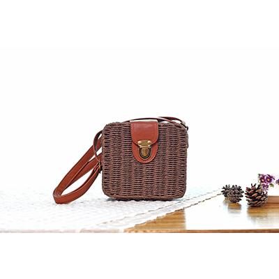 beach box straw woven shoulder bag Brown Portable Straw Bag For Beach, Brown Portable Straw Bag For The Beach, Portable Brown Straw Bag For Beach, Brown Portable Straw Bag For Everyday Use, Portable Brown Straw Bag For Everyday Use, Summer Portable Brown Straw Bag, Summer Brown Portable Straw Bag, Trendy Square Box Bag For Beach, Portable Brown Square Box Bag