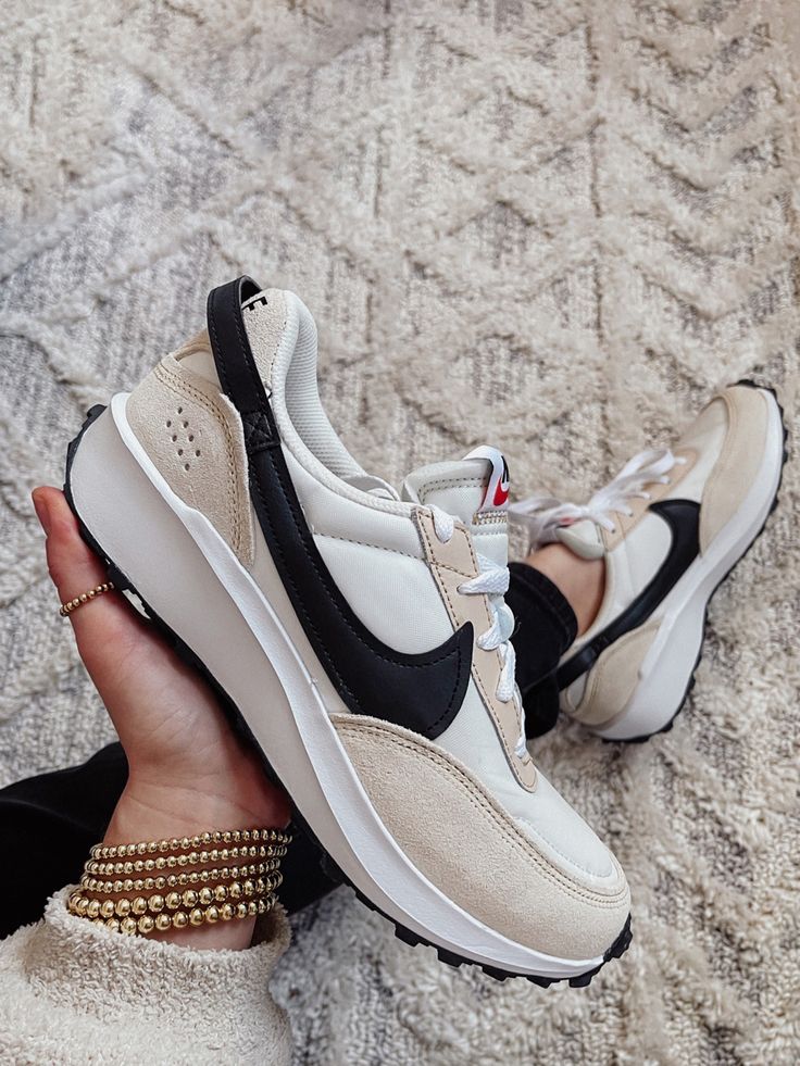 Nike Womens Waffle Debut, Neutral Gym Shoes, Nike Fontanka Waffle Outfit, Trendy Fall Shoes 2023, Beige Shoes Outfit Sneakers, Sneaker Trends 2023 Women, Nike Waffle One Outfit, Nike Waffle Debut Outfit, Fall Tennis Shoes