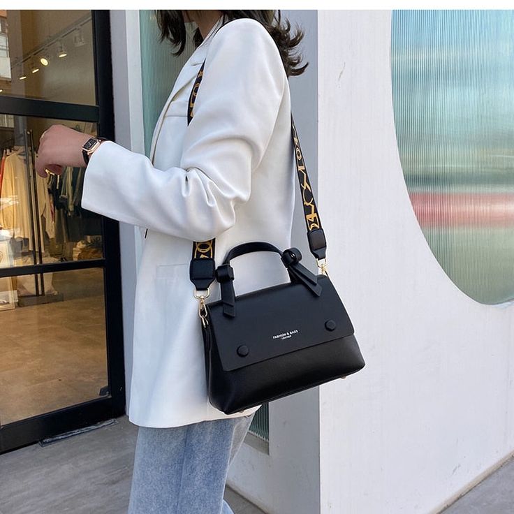 This small bag holds all the essentials: phone. keys. credit card. lipstick. and other little things. A must-have purse for everyday outings. social events. and work meetings.âœ?br data-mce-fragment="1">Material: PU. Synthetic LeatherSize: 25cm x 17cm x 11cmQuality 100%Free worldwide shipping Portable Handheld Shoulder Bag For Office, Portable Top Handle Shoulder Bag For Office, Chic Office Shoulder Bag, Chic Office Bags, Chic Portable Office Bag, Crossbody Office Bag, Office Satchel Bag For Mobile Phones, Office Satchel With Mobile Phone Bag, Modern Pouch Phone Bag For On-the-go