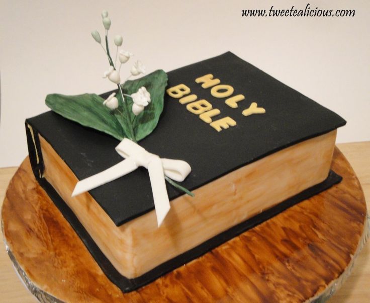 21+ Best Photo of Christian Birthday Cakes - davemelillo.com Bible Birthday Cake, Christian Cakes, Bible Cake, White Cake Recipes, Confirmation Cakes, Church Anniversary, Fondant Cake Designs, Book Cakes, Christian Birthday