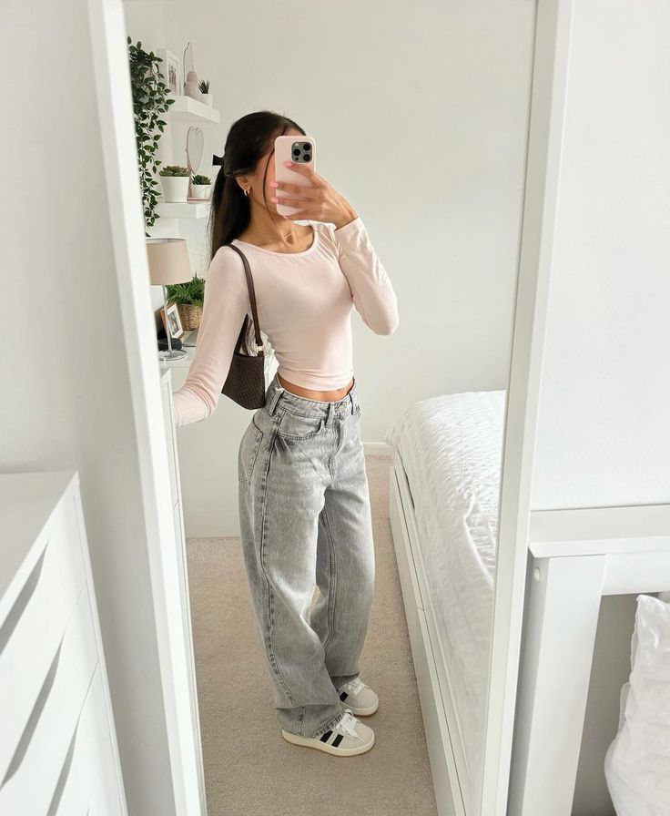 Mode Ulzzang, Looks Pinterest, Trendy Outfits For Teens, Outfit Inspo Casual, Stockholm Fashion, Simple Trendy Outfits, Cute Everyday Outfits, Clean Girl, Really Cute Outfits