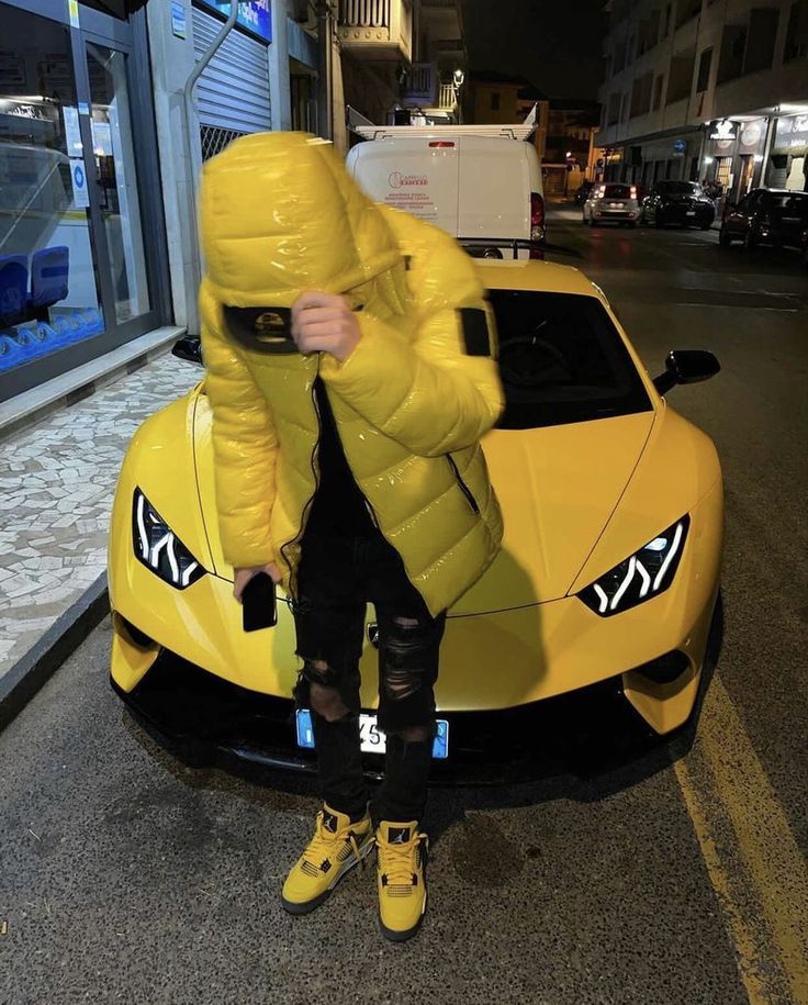 Scammer Drip, Scammer Pfp, Drippy Pfp, Jordan 4 Outfit Men, Jordan 4 Outfit, Mens Inspo, Cash Cash, Futuristic Shoes, Drippy Outfit