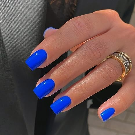 Short Coffin Acrylic Nails, Nails Short Medium, Blue Press On Nails, Light Colored Nails, Colored Nail Tips, Nails Short Coffin, Coffin Acrylic Nails, Royal Blue Nails, Solid Color Nails