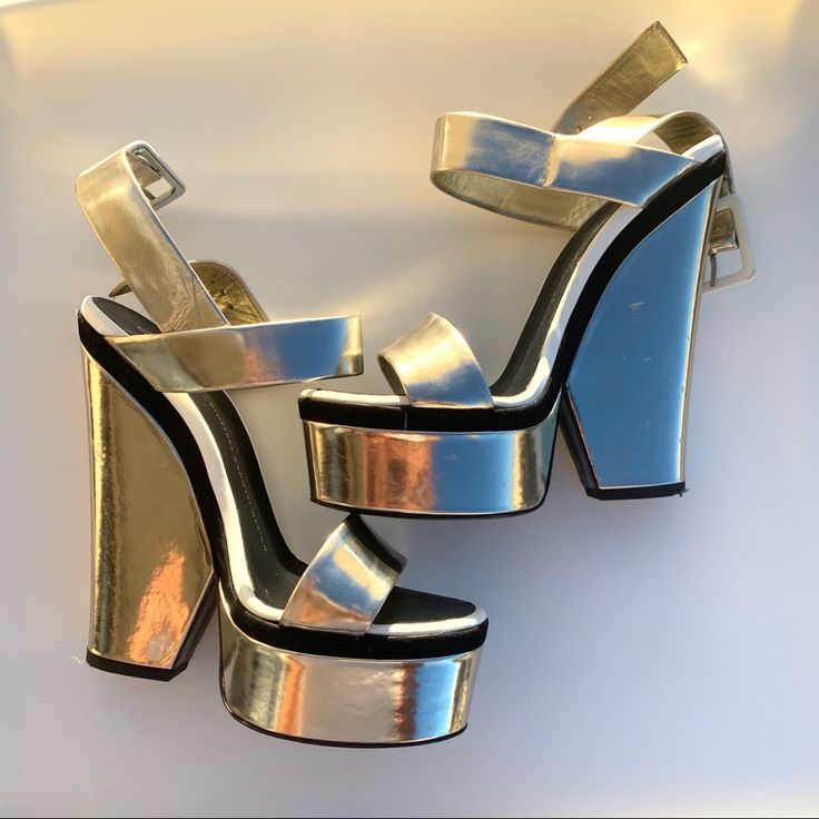 Gorgeous Platform Sandal In A Very Good Condition I Wear It May Be Three Time Zanotti Shoes, Giuseppe Zanotti Shoes, Giuseppe Zanotti, Wear It, Platform Sandals, Women's Shoes Sandals, Silver Gold, Shoes Sandals, Size 7