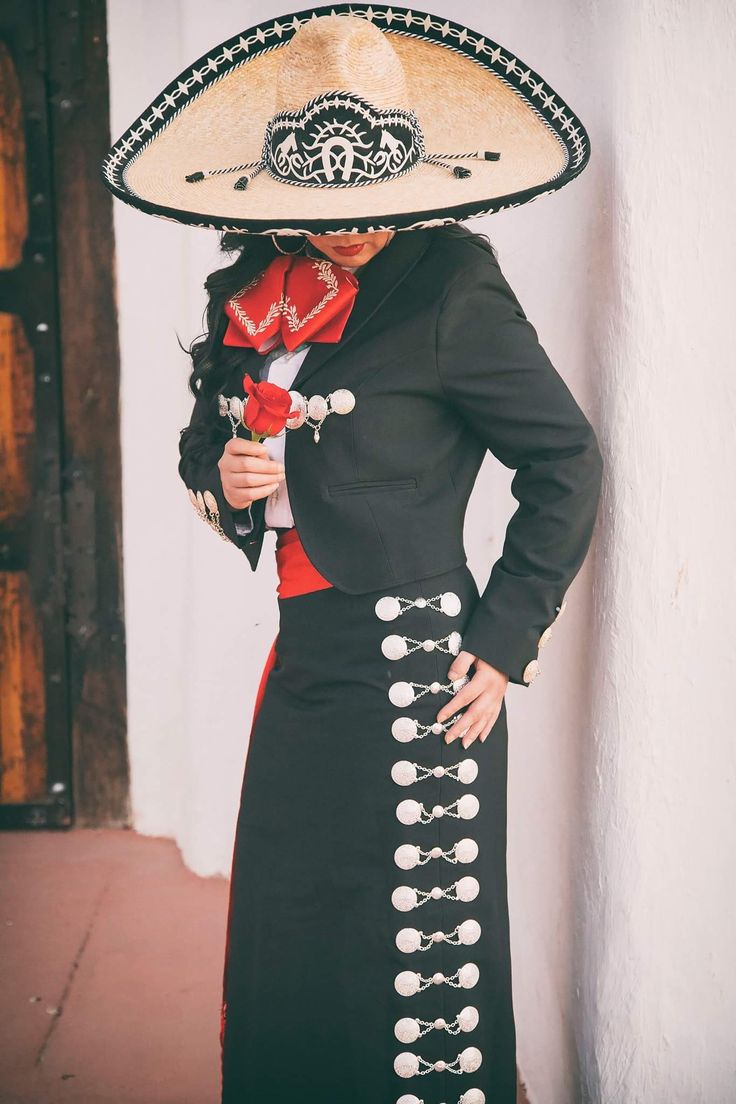 Mexican Girl Outfit, Mariachi Costume, Mariachi Outfit, Mariachi Suit, Charro Outfit, Mexican Beauty, Charro Quinceanera Dresses, Traditional Mexican Dress, Revival Clothing