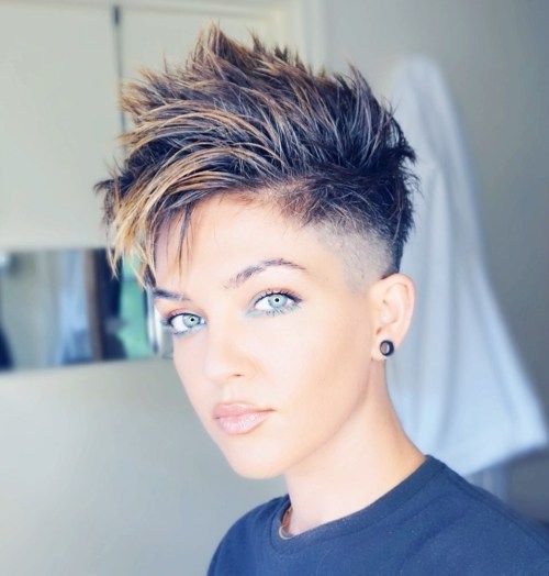 Edgy Spiky Undercut Pixie Funky Short Hair, Short Hair Undercut, Super Short Hair, Edgy Short Hair, Very Short Hair, Penteado Cabelo Curto, Short Pixie Haircuts, Short Hair Haircuts, Haircuts With Bangs