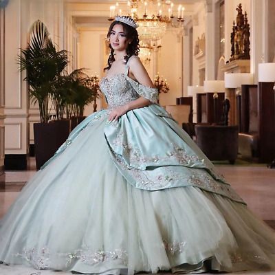 ad eBay - Elegant Green Quinceanera Dresses Party Ball Gown Sweetheart Neck Bridal gowns - Buy Now, click the link (eBay) Fantasy Gowns Queens, Royal Dresses Fantasy, Princess Ball Gowns Royals, Fantasy Ball Gowns, 1700s Aesthetic, Ball Gowns Princess Fairytale, Fairytale Ballgown, Green Quinceanera, Cotton Dress Indian