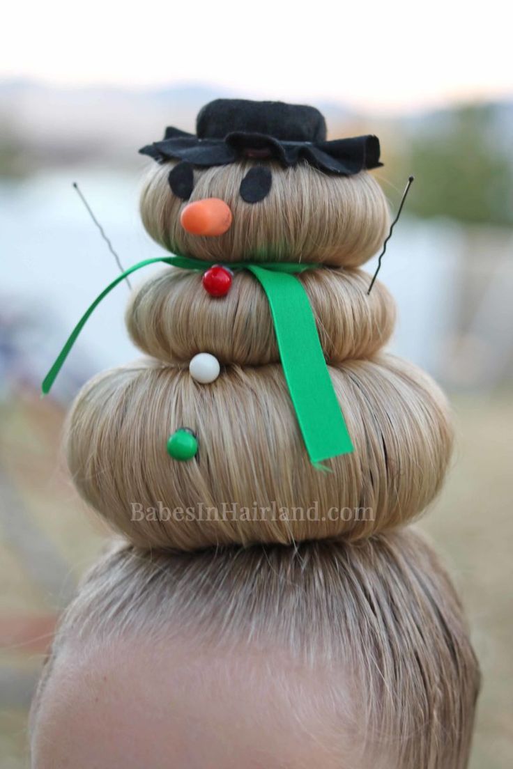 Snowman Hairstyle for Crazy Hair Day (or Christmas) Crazy Hair For Kids, Wacky Hair Days, Crazy Hair Day, Wacky Hair, Crazy Hair Day At School, Easter Hair Bow, Peinados Fáciles Para Cabello Corto, Christmas Hairstyles, Holiday Hairstyles